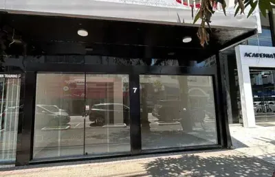 Locação - sala comercial com 78,60m² no centro de balneário camboriú