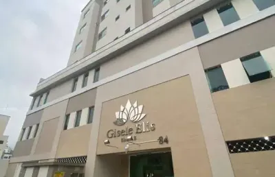 Diferenciado - amplo apartamento 90m² com terraço pertinho do centro