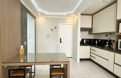 Apartamento em ótima localização, poucos minutos da praia, em camboriú