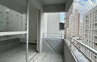 Locação - amplo apartamento com 01 suíte + 01 dormitório no centro de bc