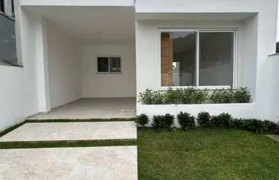 Um refúgio para chamar de seu! ampla casa térrea com pátio e espaço gourmet