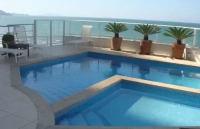 Frente mar com 4 suites - aceita parcelamento direto
