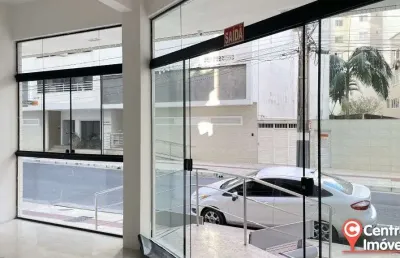 Sala térrea comercial à venda na quadra do mar em balneário camboriú