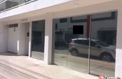 Sala comercial à venda com 4 ambientes e vaga privativa
