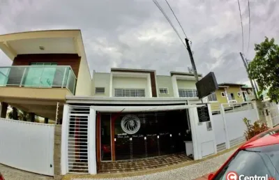 Casa com 3 dormitórios à venda, 130 m² por r$ 1.950.000,00 - centro - balneário