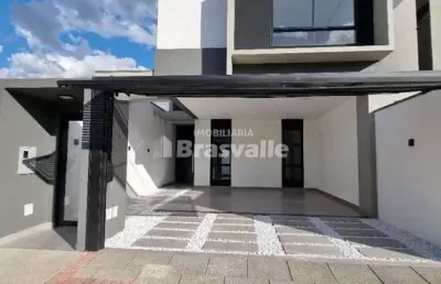 Sobrado de alto padão
janelas dos quartos com persianas automatizadas e belo terreno nos fundos