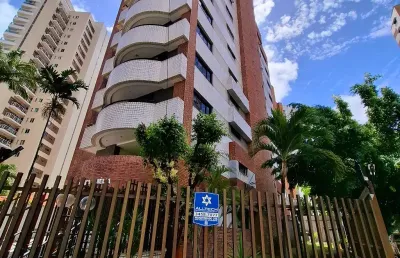 Apartamento na aldeota, c/ excelente localização, sala, varanda, 03 suites, cozinha, área de serviço, dce, armários e 01 vaga.