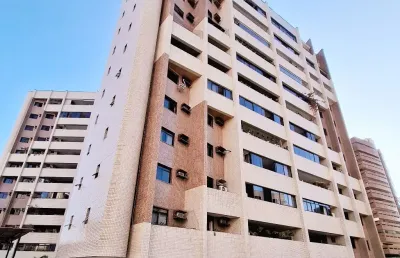 Apartamento no meireles, próximo á praia, c/ sala, varandão, 03 suites, cozinha, área de serviço,  armários, 02 vagas e condomínio c/ lazer completo!