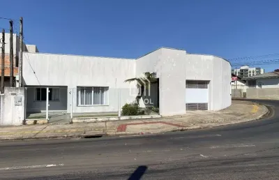 Casa com 4 quartos à venda na Rua José Carlos Rodrigues, 127, Uvaranas, Ponta Grossa