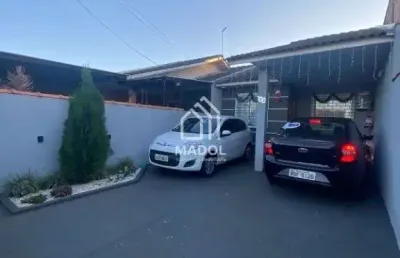 Casa com 2 quartos à venda na Rua Bambu, 100, Uvaranas, Ponta Grossa