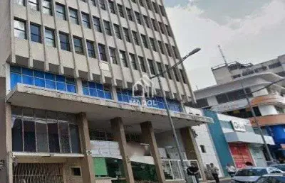 Sala comercial com 14 salas para alugar na Avenida Doutor Vicente Machado, s/n, Centro, Ponta Grossa