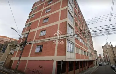 Apartamento no centro à venda com 3 quartos, 2 banheiros e 1 vaga por r$ 490.000