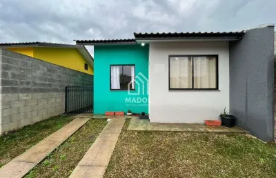 Casa em condomínio à venda com 2 quartos, 2 vagas por r$ 185.000
