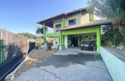Casa com 3 quartos à venda na escola agrícola, blumenau , 199 m2 por r$ 880.000