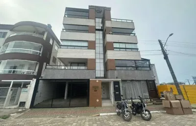 Lindo apartamento semi-mobiliado apenas 50m do mar em balneário piçarras