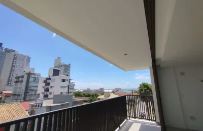 Residencial balena, quadra mar, apartamento 2 suítes, itacolomi, piscina, área de festas, churrasqueira a carvão, 150 metros da praia, balneário piçarras (código 20147)