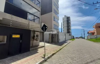 Apartamento com 2 quartos para alugar no itacolomi, balneário piçarras , 102 m2 por r$ 2.800