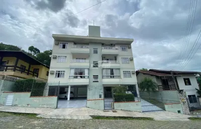 Apartamento à venda com 2 dormitórios no bairro água verde – conforto, privacidade e natureza ao seu redor!