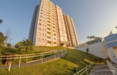 Apartamento no bairro água verde, com 02 dormitórios, vaga de garagem coberta e demais dependências!