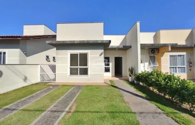 Casa em condominio fechado, distância da praia 500mts da praia!