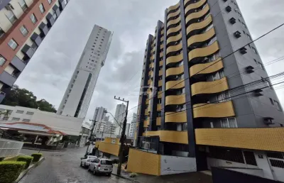 Apartamento de 1 dormitório, sacada com churrasqueira e uma vaga de garagem à venda no bairro vila nova, em blumenau.