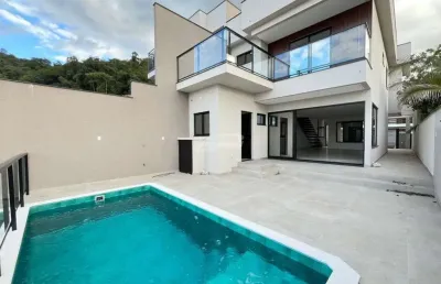 Lindo sobrado de alto padrão no bairro velha em blumenau!