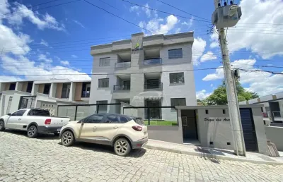 Apartamento a venda no bairro da velha em blumenau, próximo a vila germânica, com 2 quartos sendo uma suíte, sala, cozinha, lavação, sacada com churrasqueira e 2 vagas de garagem.