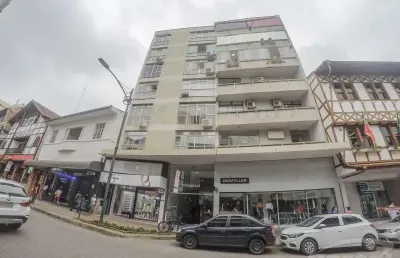Sala comercial disponível para locação no bairro centro em blumenau/sc.