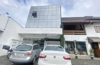 Excelente prédio comercial disponível para locação no coração do garcia em blumenau