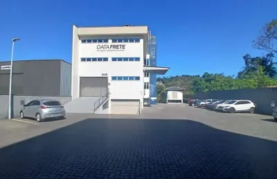 Sala disponível para locação no bairro itoupava norte