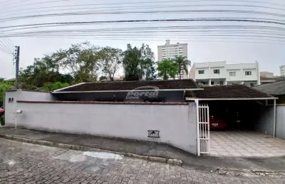 Casa 3 dormitórios disponível para locação no bairro velha, em blumenau