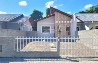 Excelente casa de 2 dormitórios no bairro areia branca em indaial!