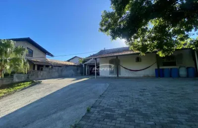 Casa disponível para locação no bairro itoupava norte, blumenau/sc.