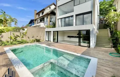 Condomínio são paulo ii - casa alto padrão no condomínio sp ii - zero km! moderna, 4 suítes, gourmet e piscina!