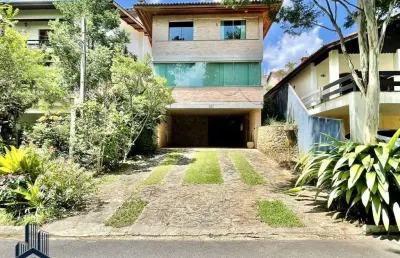 Condomínio jardim das flores - casa alto padrão para locação no condomínio jardim das flores! 4 dormitórios / 2 suítes