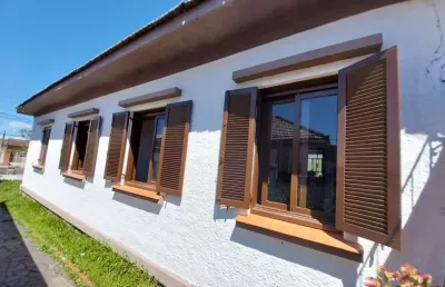 Casa com 4 quartos à venda na avenida sete de setembro, 541, centro, guaíba por r$ 660.000