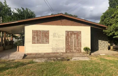 Casa com 2 quartos à venda na oswaldo aranha, 271, flórida, guaíba por r$ 270.000