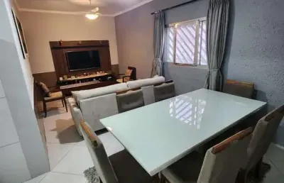 Casa com 3 quartos, maracanã, praia grande - r$ 800 mil, cod: 3498