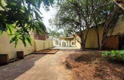 Casa com 3 dormitórios à venda, terreno de 572m² e 188 m² de construção por r$ 800.000 - paulista - piracicaba/sp