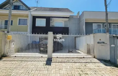 Sobrado à venda com 3 quartos e terraço em atuba em curitiba