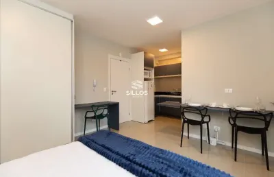 Studio mobiliado com 1 suíte para alugar no centro de curitiba