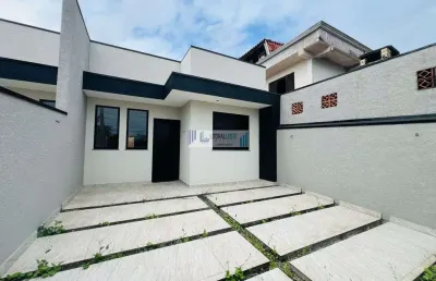 Residência com excelente acabamento - 3 dormitórios sendo uma suíte/piscina.