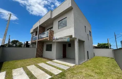 Beleza, requinte e exclusividade- sobrado a 100 metros do mar com quintal.