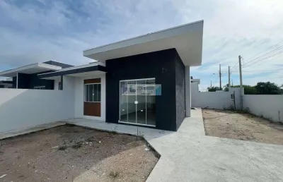 Residência com excelente acabamento - 2 dormitórios sendo uma suíte.