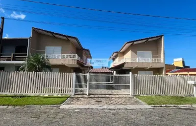 Dois sobrados no mesmo terreno - oportunidade de compra e investimento certo.