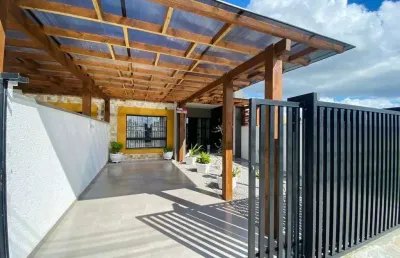 Residência com excelente acabamento - 3 dormitórios sendo uma suíte / edícula.