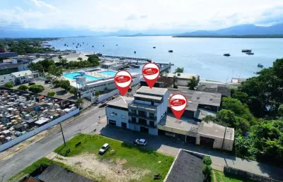 Casa à venda na Avenida Ponta Grossa, 69, Centro, Guaratuba