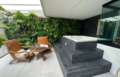 Casa com 3 quartos à venda na Rua Evaristo da Veiga, 142, Praia dos Amores, Balneário Camboriú