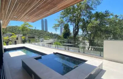 Condomínio bella vista residence club - casa alto padrão pronta para morar em balneário camboriú