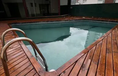 Apartamento com terraço e piscina privativa para locação anual em balneário camboriú